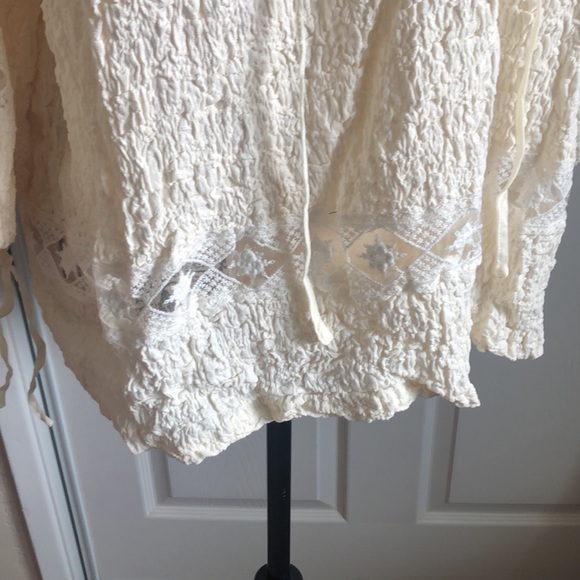 ♥️NEW♥️ Gorgeous Lace and Seersucker material. Amazing Quality. - Picture 4 of 15